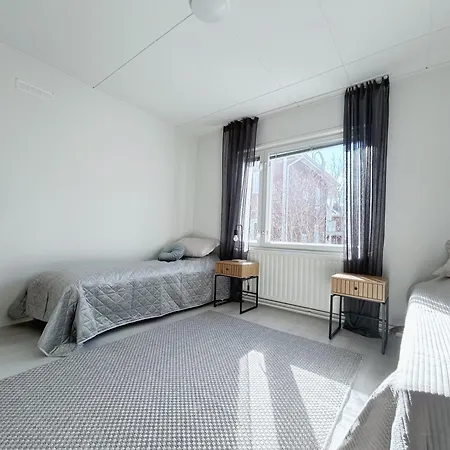 Omakotitalo Laehellae Keskustaa Apartamento