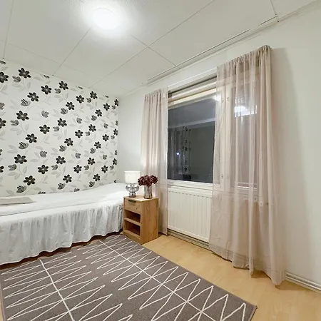 Omakotitalo Laehellae Keskustaa Apartman *